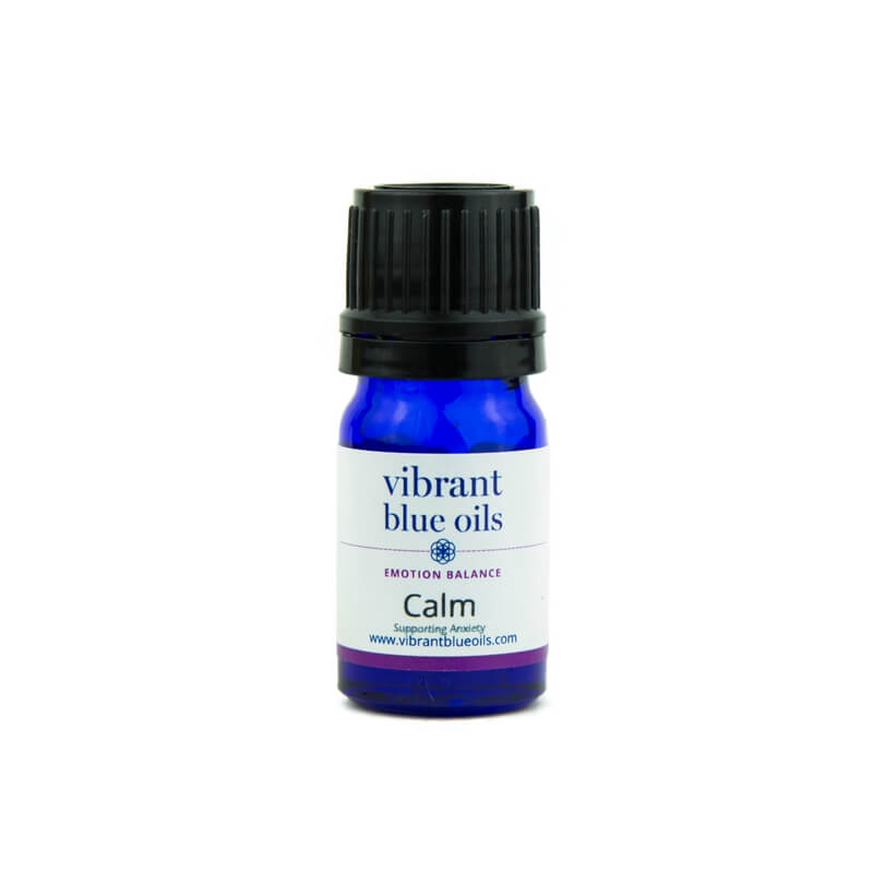 Is Vibrant Blue Oils Calm blend supposed to be blue in color?